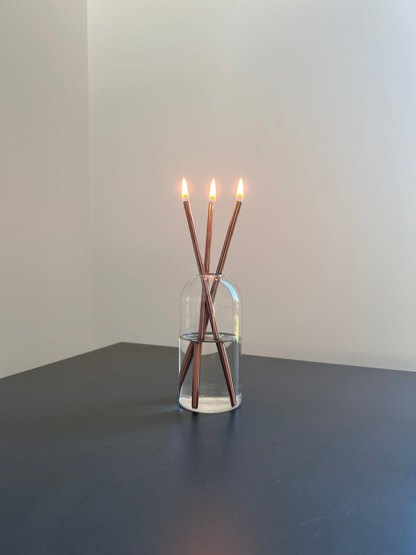 LOT DE 2 CHANDELLES ÉTERNELLES